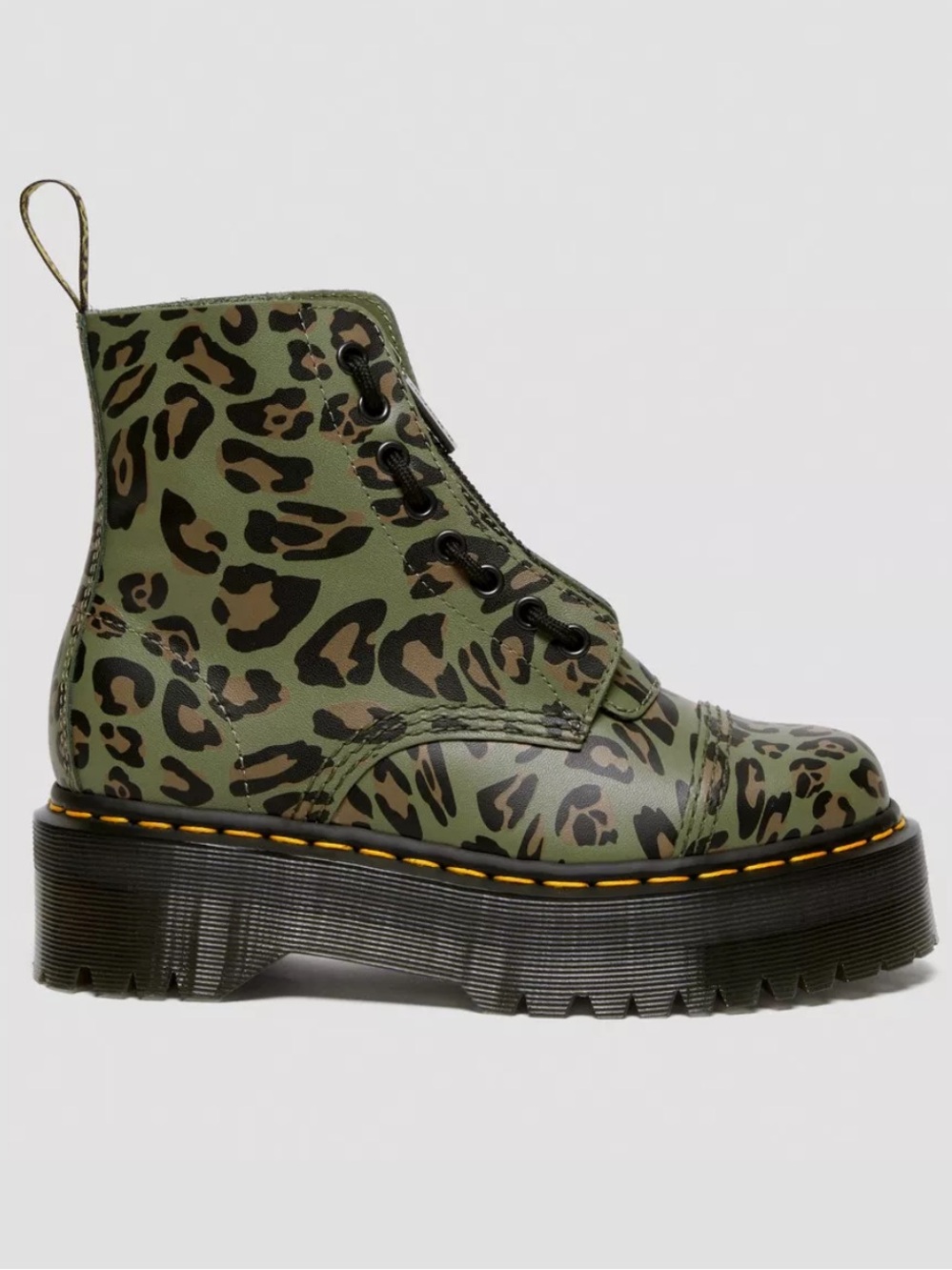 Dr. Martens Sinclair Distorted Leopard Print Platform Khaki Women’s size 9 NEW!